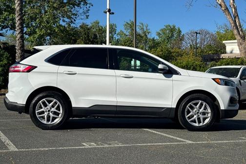 Oxford White 2024 Ford Edge SEL