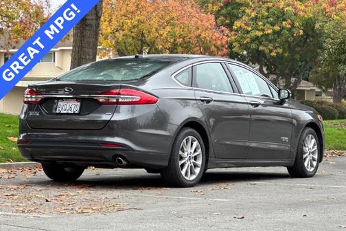2018 Ford Fusion Energi SE Luxury