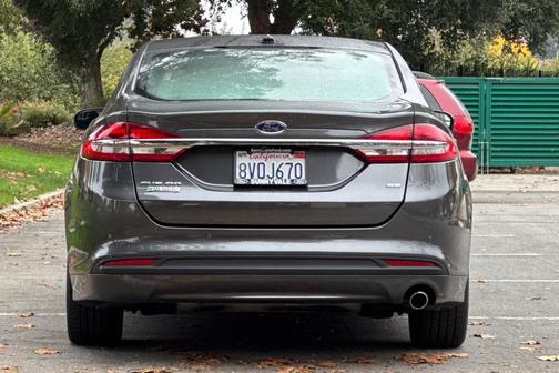 2018 Ford Fusion Energi SE Luxury