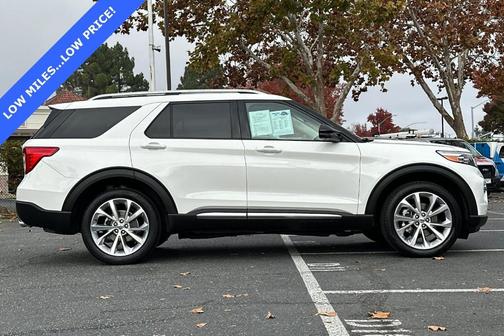 2023 Ford Explorer Platinum