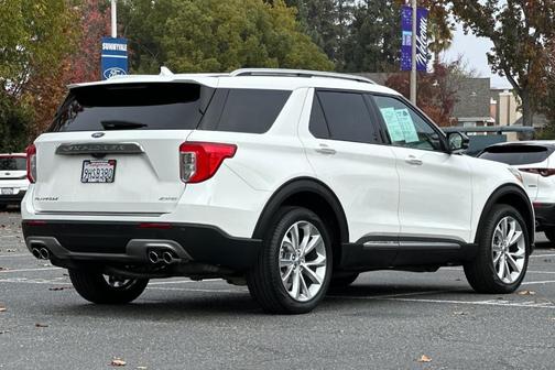 2023 Ford Explorer Platinum