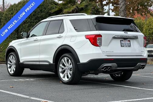 2023 Ford Explorer Platinum