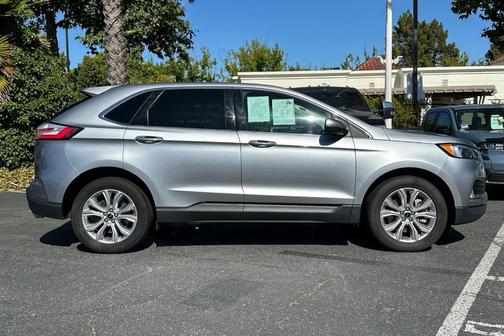 2023 Ford Edge Titanium