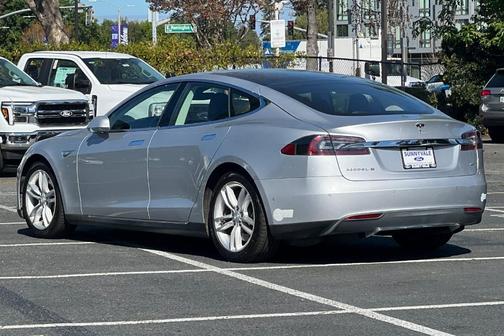 2014 Tesla Model S 