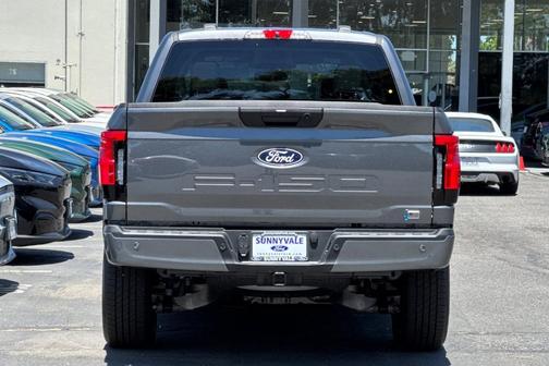 2025 Ford F-150 Lightning Flash