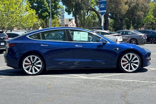 2018 Tesla Model 3 Long Range