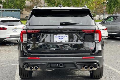 2025 Ford Explorer ST