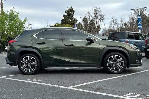 2020 Lexus UX 250h Base