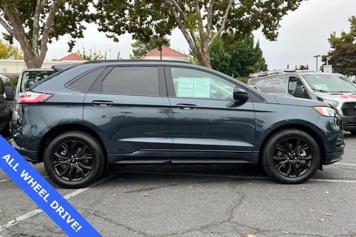 2022 Ford Edge SE
