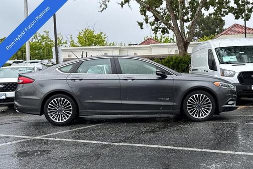 2017 Ford Fusion Hybrid Platinum