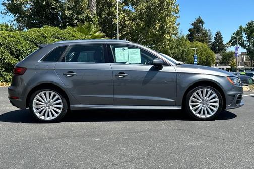 2016 Audi A3 e-tron 1.4T Premium