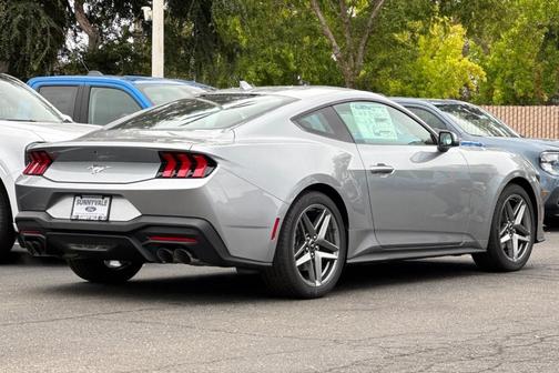 2025 Ford Mustang EcoBoost