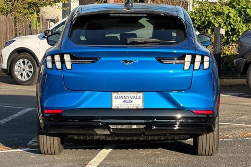 2025 Ford Mustang Mach-E Premium