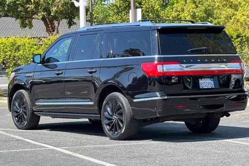 2021 Lincoln Navigator L Reserve