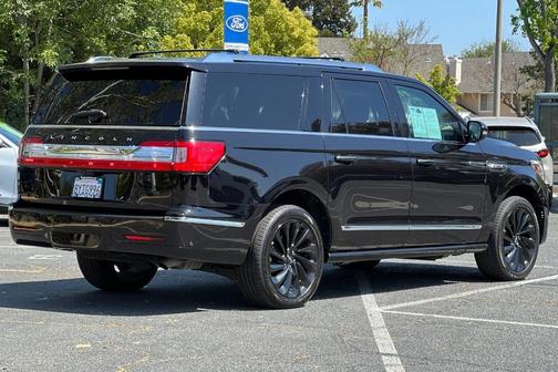 2021 Lincoln Navigator L Reserve