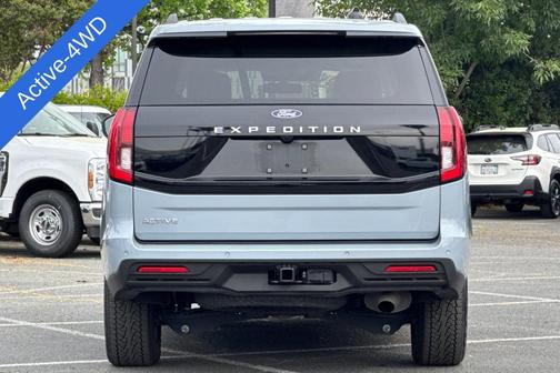 Gray Metallic 2025 Ford Expedition Active