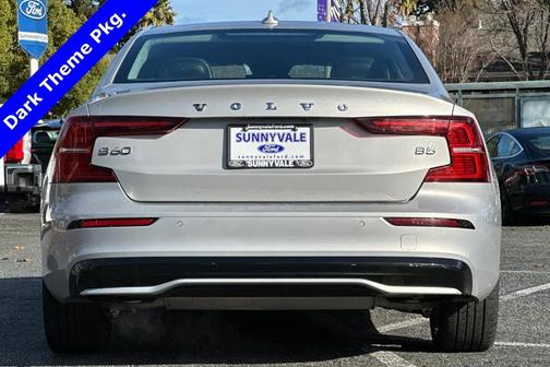 2024 Volvo S60 B5 Core Dark Theme