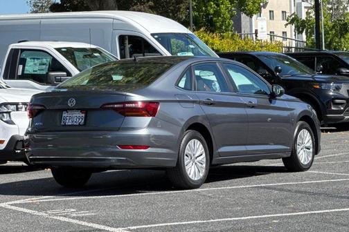 Platinum Gray Metallic 2019 Volkswagen Jetta 1.4T S