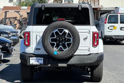 2025 Ford Bronco Outer Banks