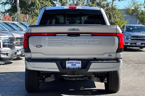 2025 Ford F-150 Lightning LARIAT