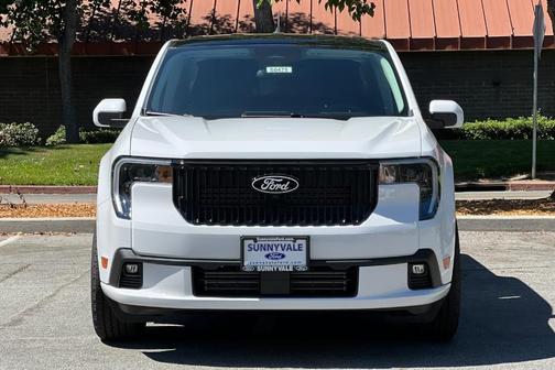 2025 Ford Maverick Lobo Standard