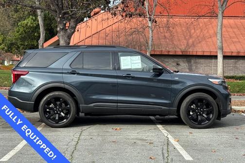 2022 Ford Explorer ST-Line