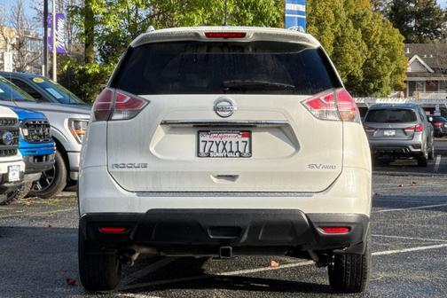 2015 Nissan Rogue SV