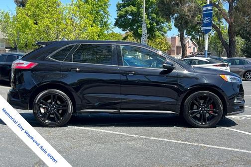2022 Ford Edge ST