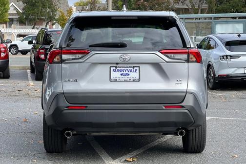 2023 Toyota RAV4 LE