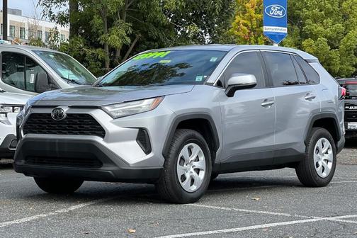2023 Toyota RAV4 LE