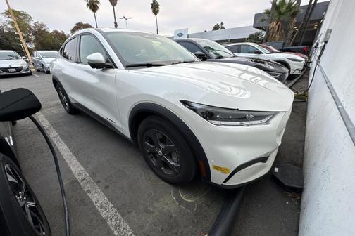 2022 Ford Mustang Mach-E Select