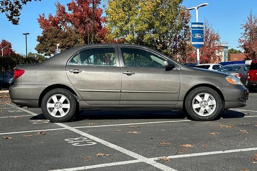 2007 Toyota Corolla LE