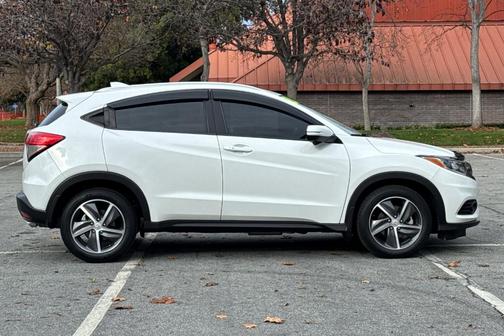 2021 Honda HR-V EX