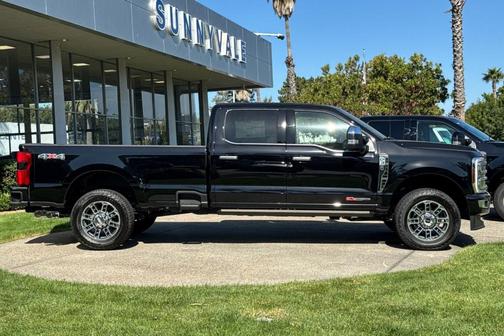 2025 Ford F-350 Platinum