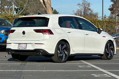 2024 Volkswagen Golf GTI 2.0T S