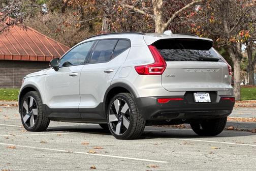 2023 Volvo XC40 Recharge Pure Electric Twin Ultimate