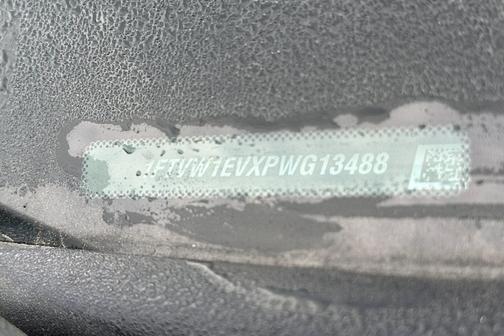 2023 Ford F-150 Lightning LARIAT