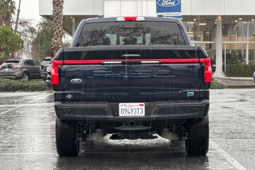 2023 Ford F-150 Lightning LARIAT