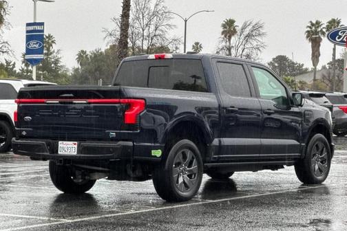 2023 Ford F-150 Lightning LARIAT