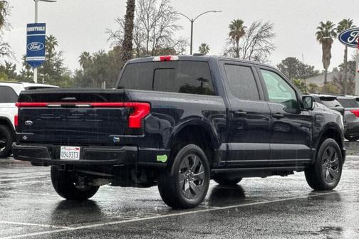 2023 Ford F-150 Lightning LARIAT