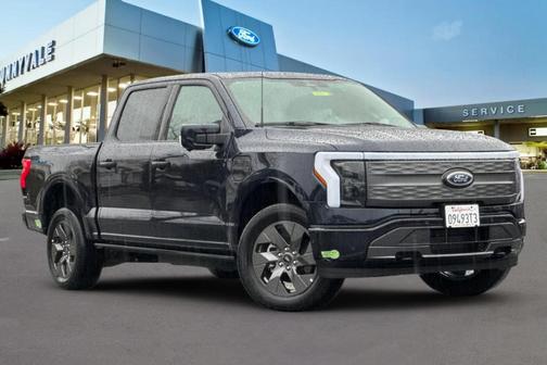 2023 Ford F-150 Lightning LARIAT