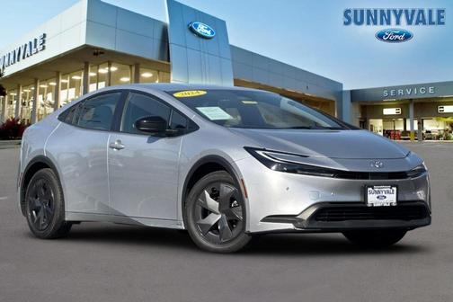 2024 Toyota Prius LE