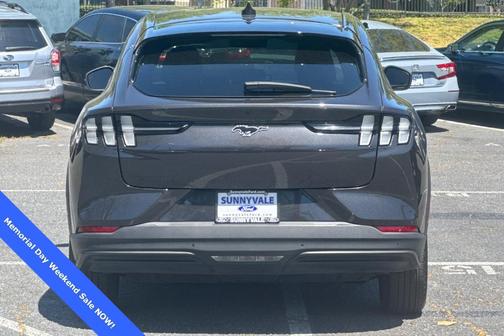 2022 Ford Mustang Mach-E Select