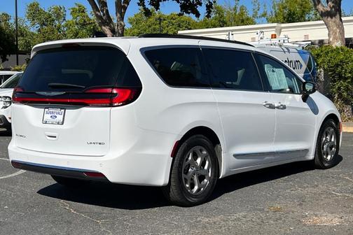 2023 Chrysler Pacifica Limited
