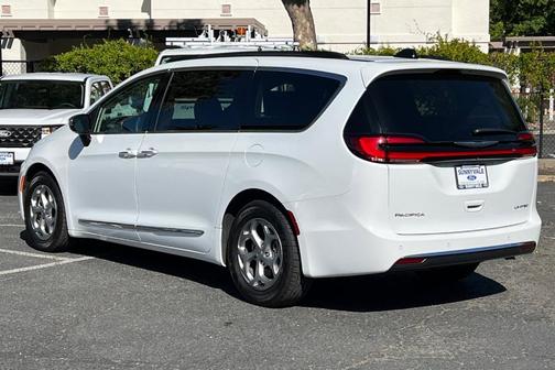 2023 Chrysler Pacifica Limited