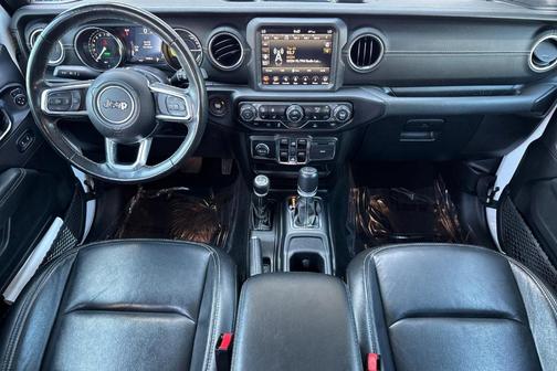 Bright White Clearcoat 2022 Jeep Wrangler Unlimited 4xe Sahara