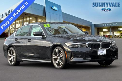 2022 BMW 330e 330e