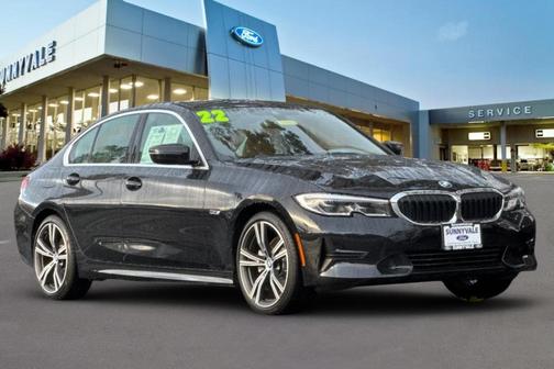 2022 BMW 330e 330e