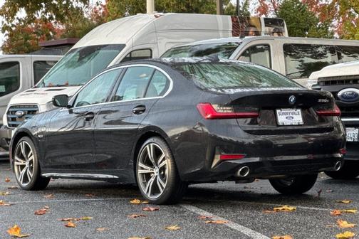 2022 BMW 330e 330e