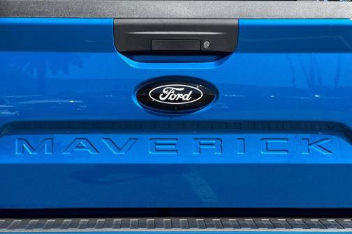 2025 Ford Maverick Lobo Standard